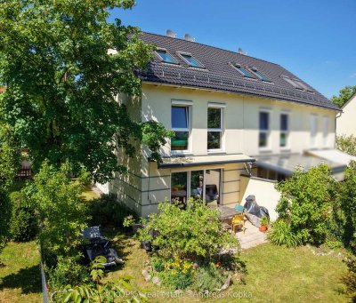 Reihen-Eck-Haus mit wildromantischem Südwestgarten in begehrter Wohnlage in FFB Nord