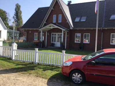 Exclusives 5-Zimmer-Einfamilienhaus mit mit Doppelgarage in 23568 Lübeck-Schlutup