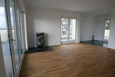 Befristeter Mietvertrag für 6 Monate, 3 Zimmer Penthouse Wohnung im Herzen von Ehrenfeld.