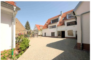 Repräsentative 4-Zimmer Wohnung mit Balkon in Freiburg-St. Georgen