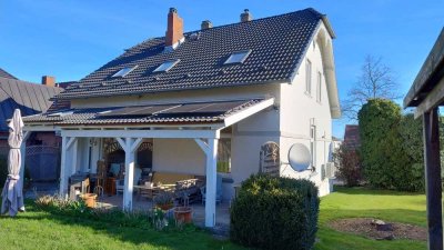 Haus / Altbauvilla in Ostseenähe, sonnige überdachte Terrasse, 6,5 Zimmer