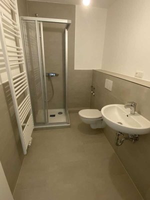 Sanierte 2-Zimmer im 1.OG mit EBK BS-Nord