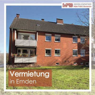 Frisch renovierte 4-Zimmer-Wohnung mit Balkon und Stellplatz in Emden-Borssum