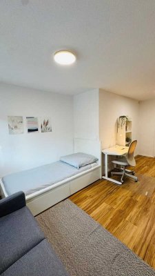 1-Raum-Wohnung mit luxuriöser Innenausstattung mit Einbauküche in Böblingen