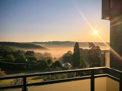 3-Zi-Whg (88 m²) mit Balkon & Homeoffice – Blick ins Gelpetal, Cronenberg