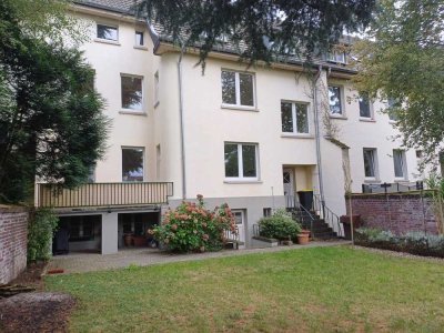 Stilvolle 4-Zimmer-Erdgeschosswohnung Bockumer Platz Krefeld