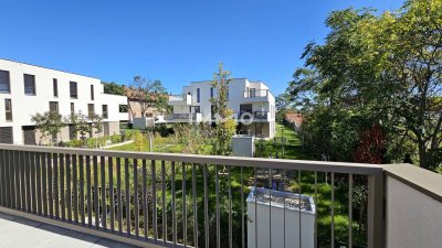Provisionsfrei: Traumhafte, helle 4-Zimmer-Wohnung mit Balkon in charmanter Anlage