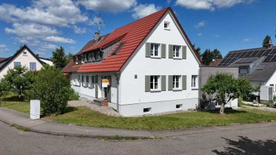 Top sanierte Doppelhaushälfte mit sehr hochwertiger Ausstattung in ruhiger Wohnlage von Schorndorf