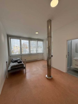 Freundliches 1-Zimmer-Apartment mit EBK  in Neu-Isenburg