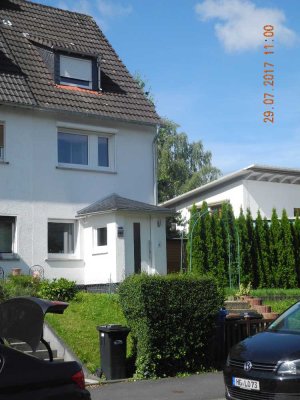 Gepfegtes REH mit 5 Zi in zentraler Lage von Bad Homburg zu vermieten!!!