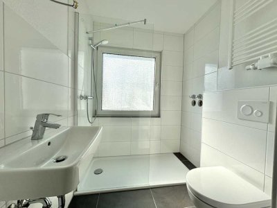 Helle Dachgeschosswohnung im Paulusviertel – mit saniertem Bad und Originaldielen