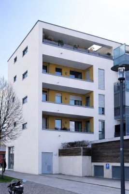Attraktive 4 Zi. Whg. 100m2 i. 3.OG Loggia m. Alpenblick Nähe Riemer Park m. See i.d. Messestadt