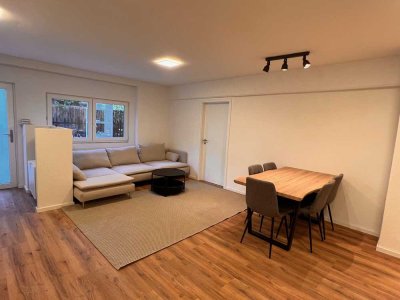 Möbilertes WG-Zimmer in bester Uni Lage // Furnished shared flat available in a prime location near