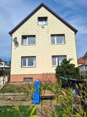 Freistehendes Ein-/Zweifamilienhaus mit flexibler Nutzungsmöglichkeit von privat