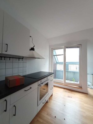 Geschmackvolle 1-Raum-DG-Wohnung mit gehobener Innenausstattung mit EBK in Leipzig