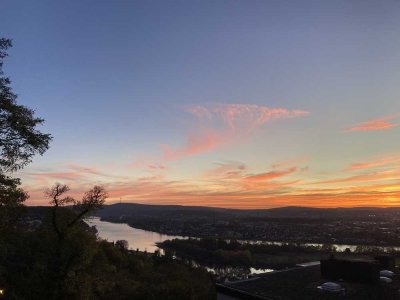 Dachgeschosswohnung mit Traumblick. Der Rhein und Koblenz liegen Ihnen zu Füßen!