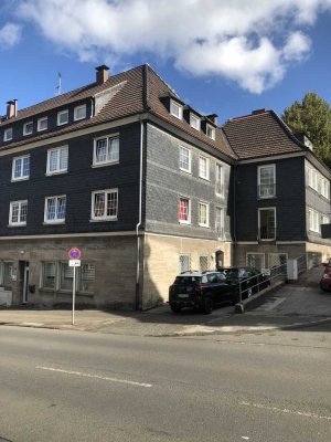 Schöne Teilsanierte Erdgeschosswohnung (ohne Balkon) im Ortsteil Hasten
