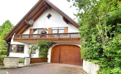 Einfamilienhaus in exklusivem Baustil sucht Liebhaber