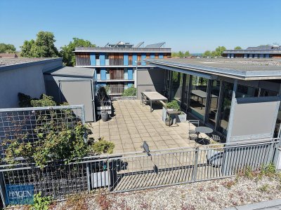 Seenahe Dachgeschossresidenz mit Panorama &amp; Privatsphäre in Hard