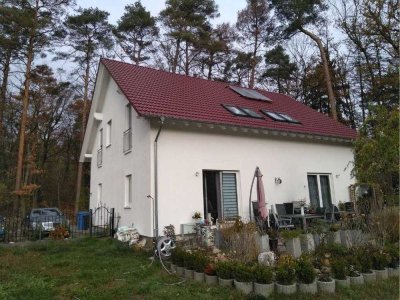 Sofort bezugsfrei: Energieeffizienzhaus A mit großem Garten provisionsfrei zu verkaufen