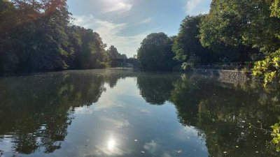 Erstbezug nach Sanierung - Wohnen am Wasser: Idylle trifft Großstadt
