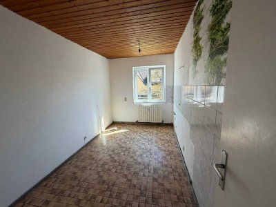 3-Zimmer-Wohnung mit Balkon und Gestaltungspotenzial