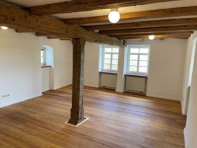 2-Zimmer-EG-Wohnung in historischem Gebäude in Türkheim