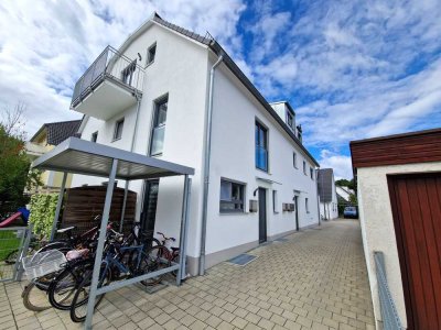 Moderne 2 Zimmer Dachgeschoss Wohnung in München-Aubing!