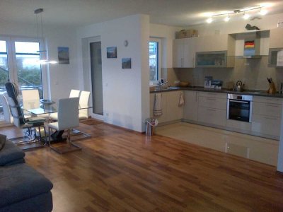 Neuwertig von Privat, mit Terrasse und Garten