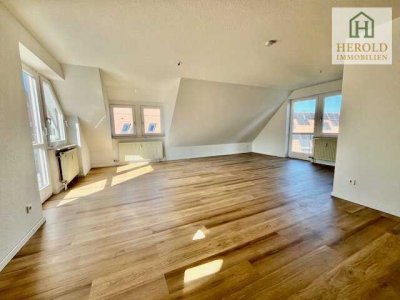 **Charmante, offene Maisonette-Wohnung mit Balkone in ruhiger Lage**
