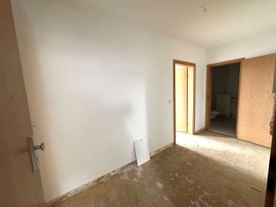 Zentrale Dachgeschosswohnung mit Balkon und Wunschfußboden