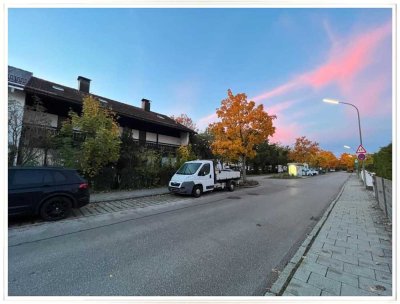 Doppelhaushäflte mit ca. 280m² Wfl und viel Entwicklungspotential!