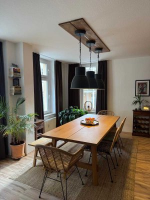 Charmante Maisonette Wohnung mit Stellplatz und Balkon