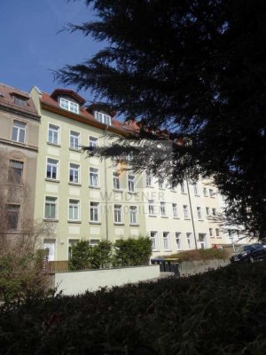 Vermietete 3 Raum Wohnung mit Terrasse + Balkon Cityrandlage