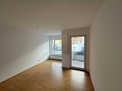 Superschöne, moderne DG-Wohnung mit Balkon und herrlichem Blick über Greiz