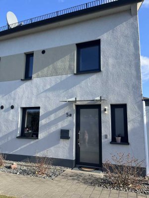 Attraktives Reihenendhaus mit 3,5 Zimmern in Hannover-Stöcken