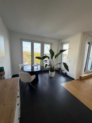 Möbelierte 2-Zimmer-Wohnung,  Dachterasse, Berlin-Köpenick / Befristet auf 1 Jahr, Untervermietung.