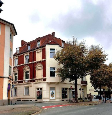 Sanierte, WG-geeignete 3-Zimmer-Wohnung mit Einbauküche und Balkon
