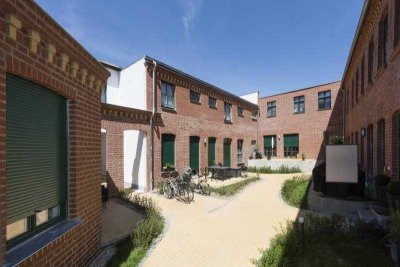 Hochwertig sanierte 4-Zimmer-Maisonettewohnung mit 2 Gärten und Terrassen!