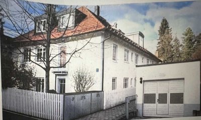 Sonnige und ruhige 3-Zimmer-Wohnung mit EBK in München-Waldtrudering