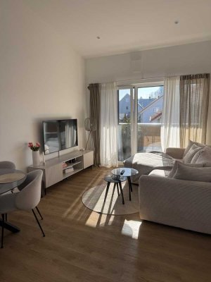 Helle 2-Zimmer Wohnung, mit hohen Decken und Sichtbalken