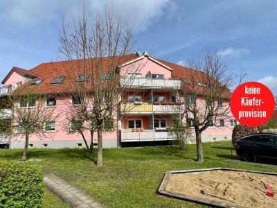HORN IMMOBILIEN++ Neubrandenburg, 4-Raum Eigentumswohnung mit Carport, Einbauküche und Balkon 
-nic