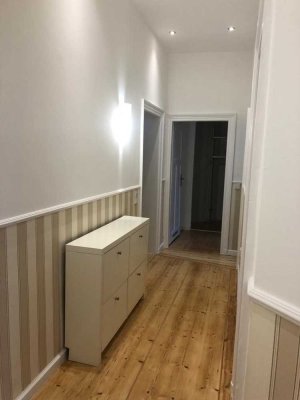 Stilvolle 2-Zimmer Altbauwohnung mit Einbauküche in Frankfurt Ostend
