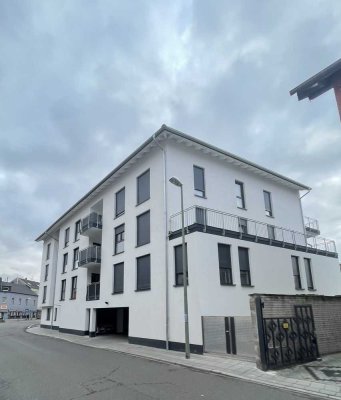 Großzügige 4-Zimmer Wohnung  mit Balkon und Aufzug in Mundenheim
