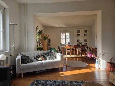 Großzügige 6,5-Zimmer Wohnung mit Balkon in Berlin-Schöneberg