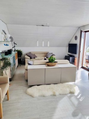 Schöne 3,5-Zimmer-Maisonettewohnung mit großem Balkon in Stuttgart-Möhringen-Ost – frei ab April