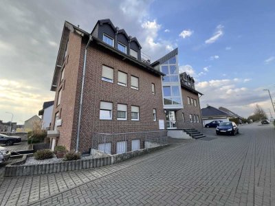 Traumhafte 4-Zimmer Maisonettewohnung mit Balkon und Einbauküche in grüner Lage