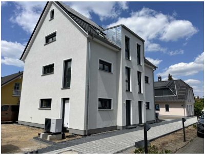 Neue DHH mit 6 Zimmern und EBK in Berlin Mahlsdorf-Süd