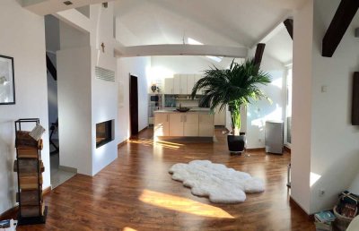 Exklusives Penthouse mit 3,5 Zimmern und Balkon in Erfurts Altstadt