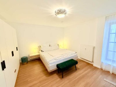 Exklusives Saniertes Möbliertes 2-Zi.-Apartment im EG in Erlangen Zentrum